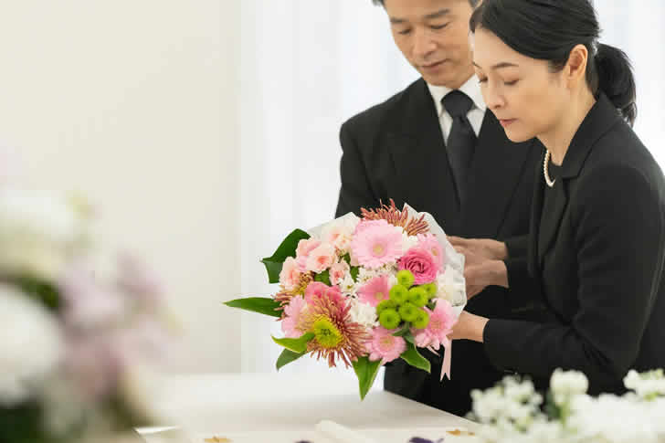 家族葬の費用とその詳細：知っておきたい基礎知識