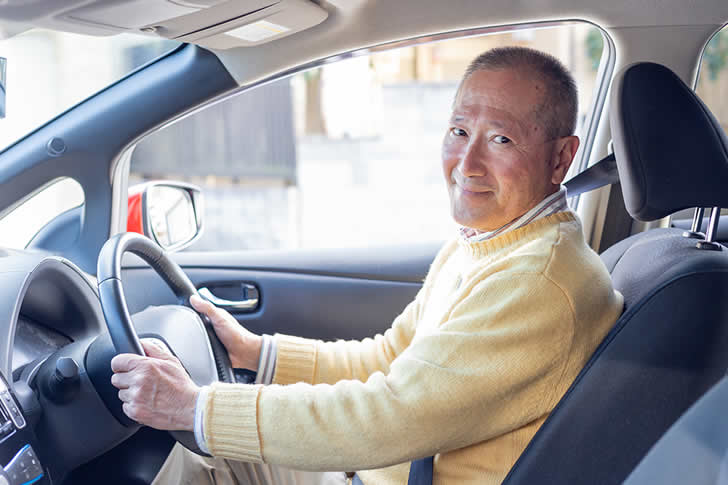 高齢者ドライバー必見！自動車保険を選ぶ際の重要ポイント